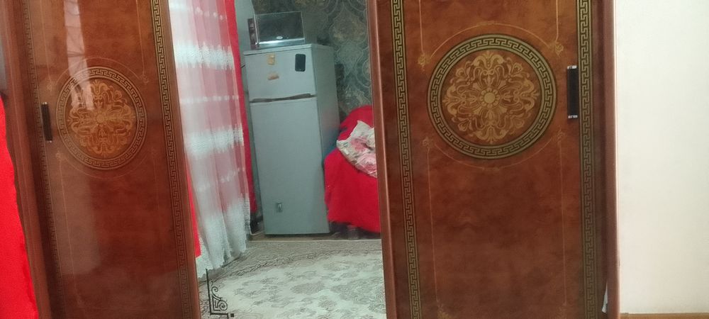 Продаеться антрисоль и диван раскладной