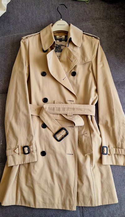 Burberry Kensington Heritage Trench Coat – Honey Beige – 36 EU