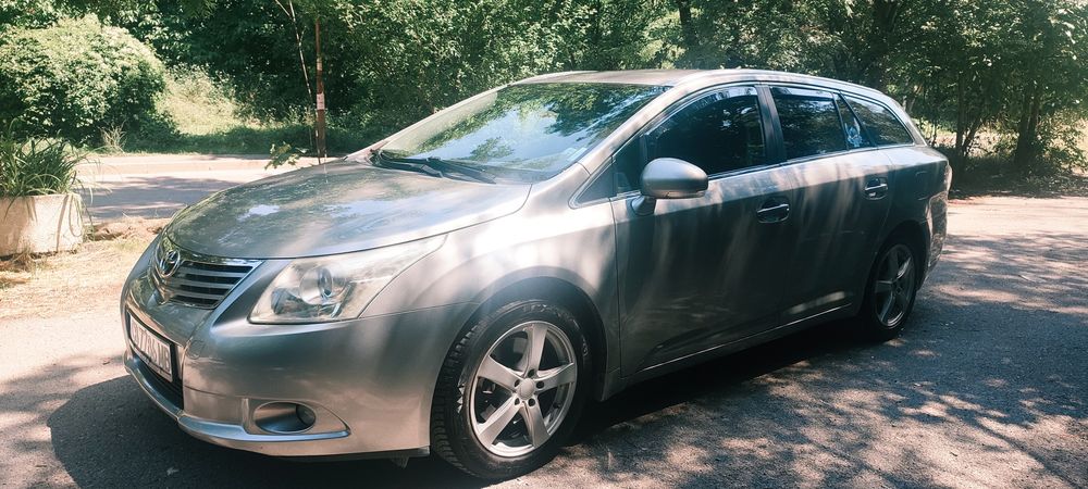 Продавам Тойота Авенсис 5000€