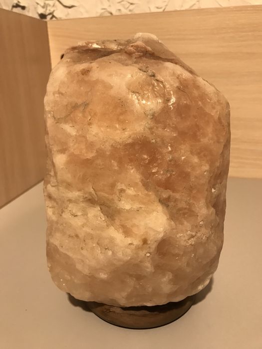 Солевой светильник большой.