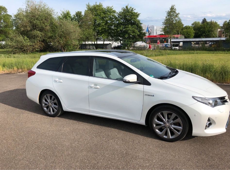 TOYOTA Auris 2013 — imagine 4