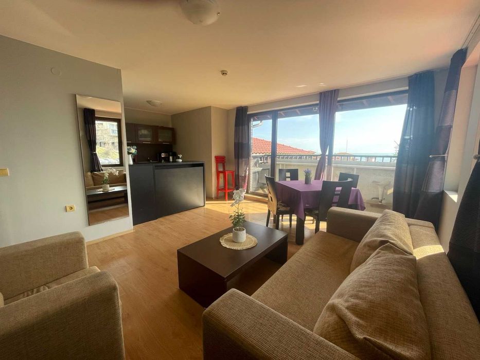 Продава се Двустаен апартамент в Свети Влас - 65 кв.м за 730 €/кв.м - Снимка #2
