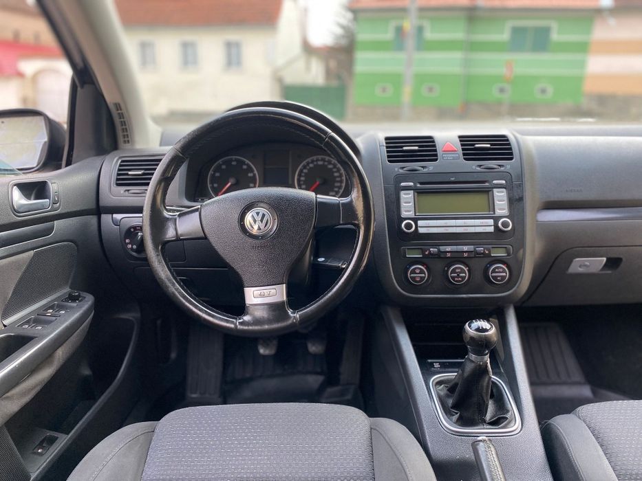 Volkswagen golf  1.6  2009  GT