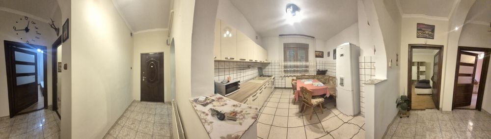 Apartament 4 camere decomandat