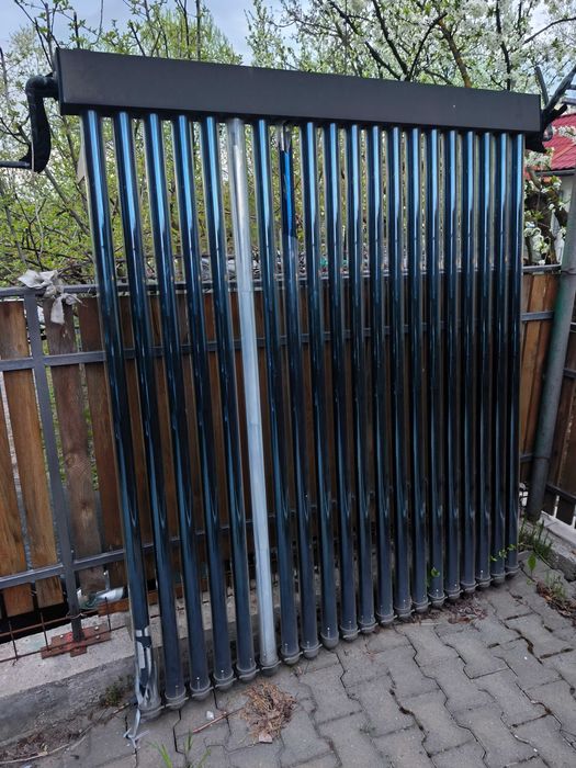 Panou solar cu tuburi presurizate