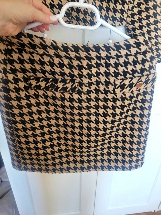 Costum elegant Reserved