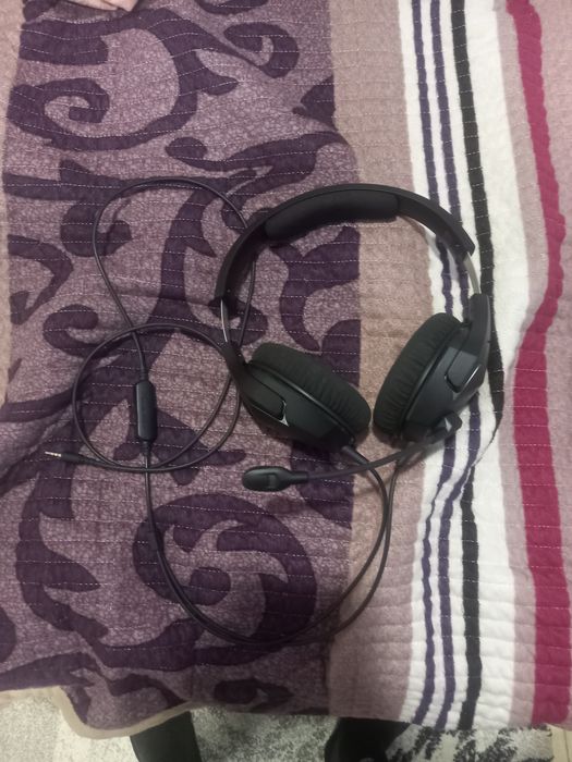 Продам наушники хайпер икс