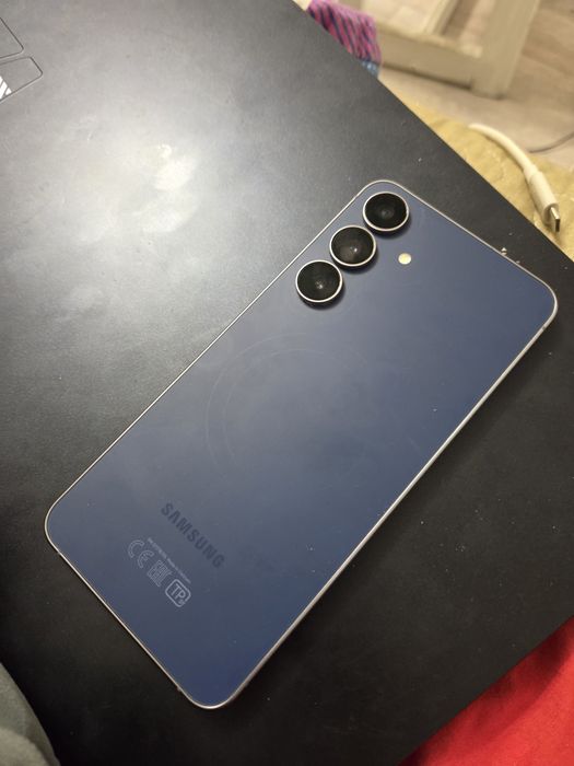 Samsung s 25 fe 128