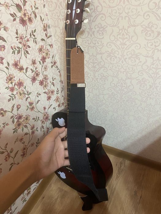 Гитара очень хорошой состояние