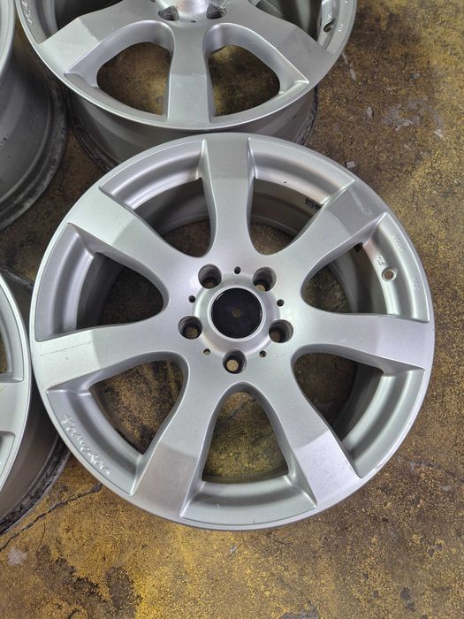 4 Jante Aliaj 5x114.3 17'' 7.5J ET 40 - Renault Megane Arkana Kadjar Dacia Duster Nissan Toyota Suzuki Lexus Kia Hyundai Mazda Mitsubishi