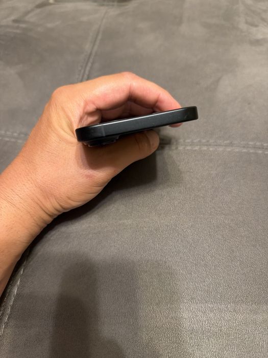 Vand iphone16 128 GB