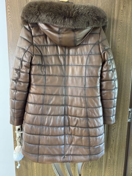 Vind haina din piele cu blana naturala !