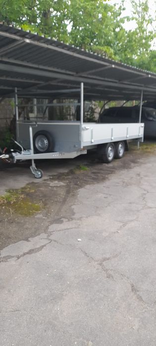 De vânzare remorci basculabile și normale noi