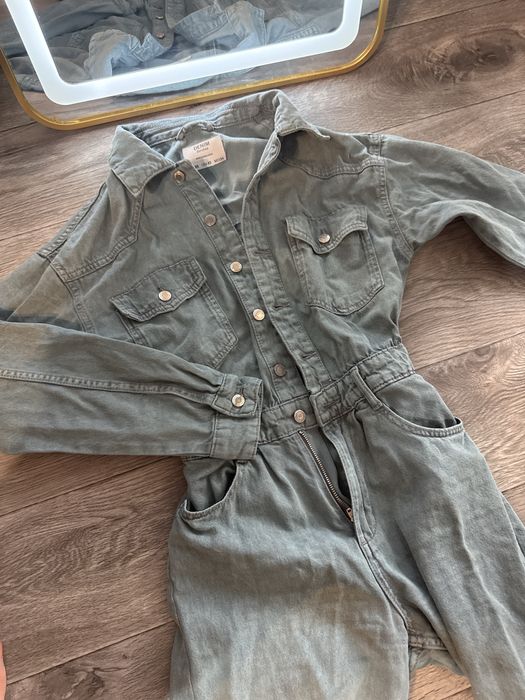 Продам женские джинсы