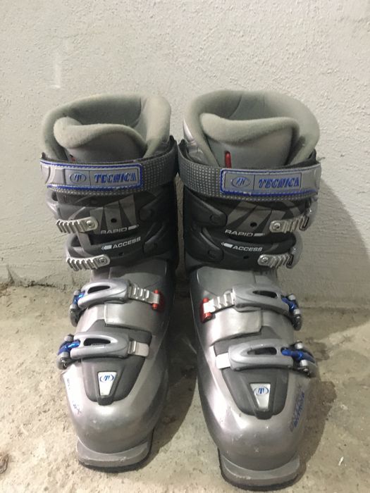 Ски обувки
