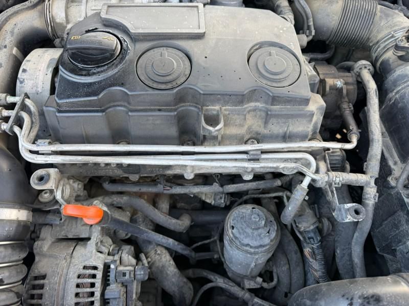 Motor complet fara anexe Volkswagen Touran facelift BLS 1.9 tdi BLS