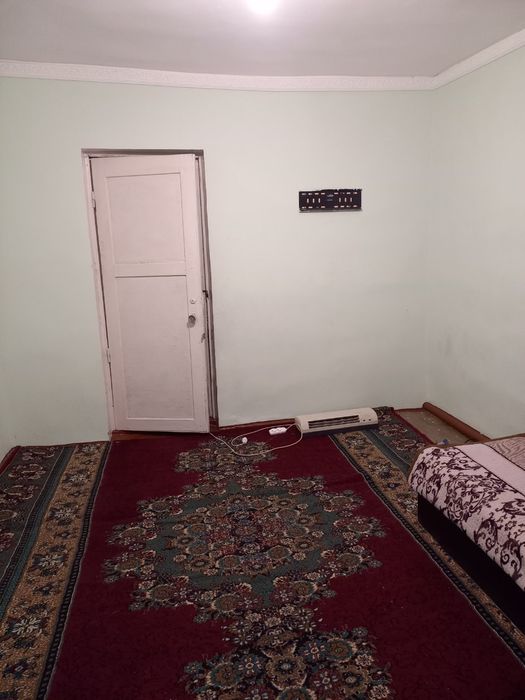 Bektemir tuminida  4 xonalik xovli sotiladi 3 sotix