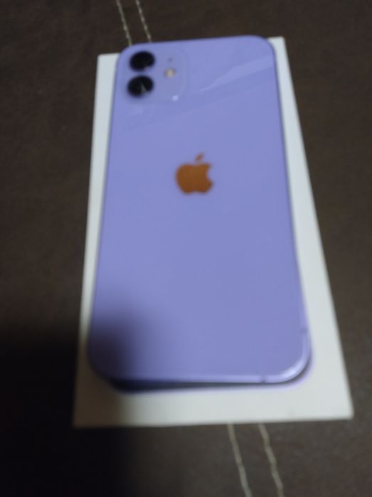 iPhone 12 in stare super