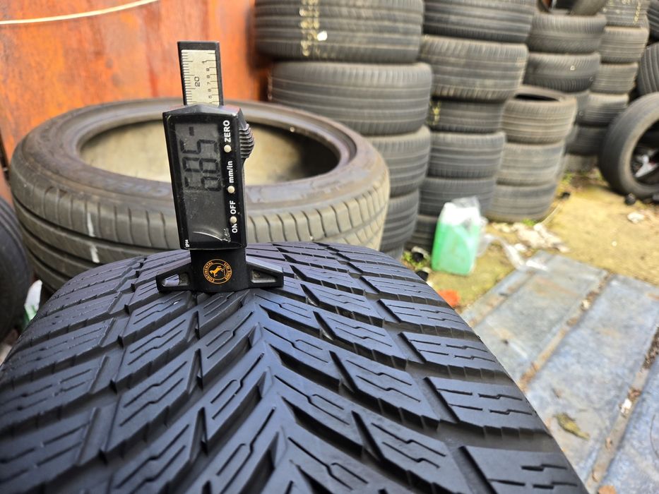 2бр. 225 45 17 Nokian всесезонни.