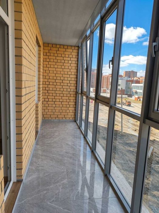 Продам 2-комн. квартиру на 3 этаже в кирпичном новострое, Жас Оркен