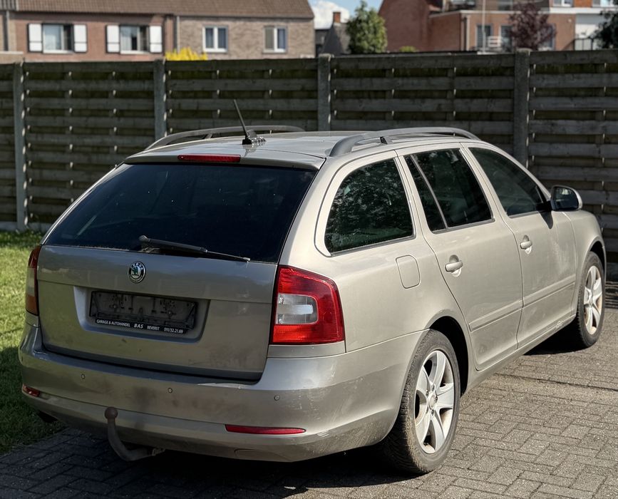 SKODA Octavia 2013 — imagine 4