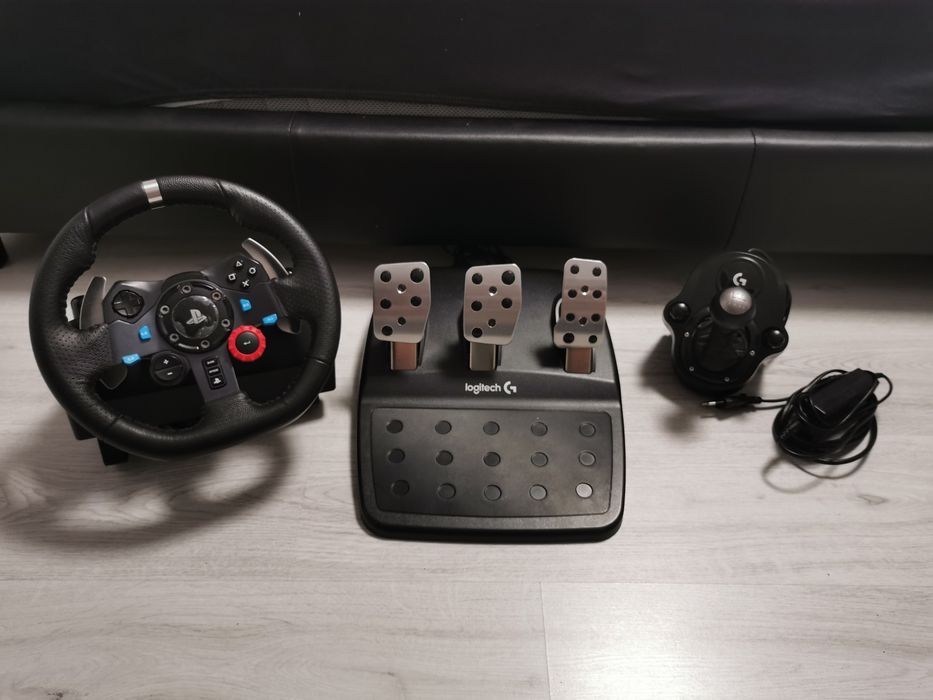 Logitech G29 + Schimbător - Volan gaming - Stare perfectă