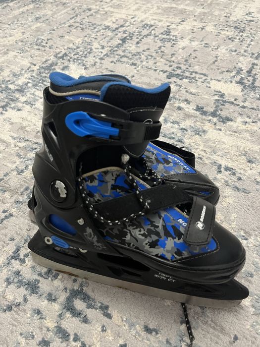 Продам коньки