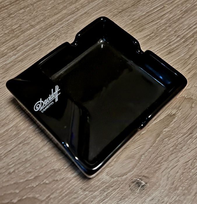 Scrumieră de colecție  - Davidoff