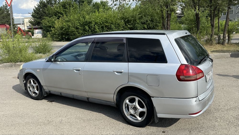 Продам автомобиль Nissan Wingroad y11