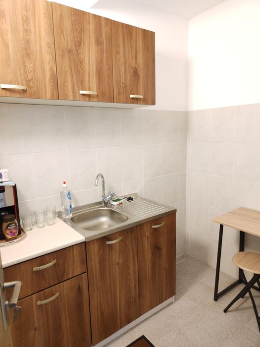 Inchiriez garsoniera regim hotelier in zona centrala.