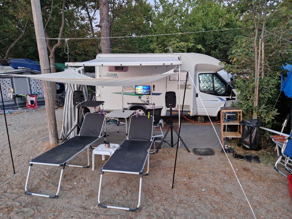 Autorulota semiintegrata Ford Chauson Flash O4 an 2007