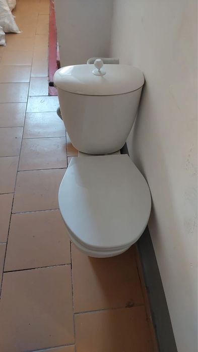 Продам б/у ванну 170*75, унитаз, раковина-тюльпан.