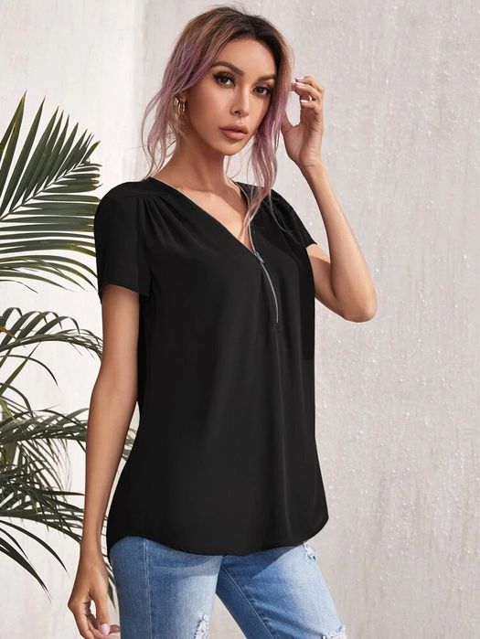 Tricou negru cu fermoar