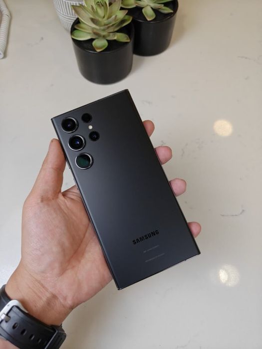 Samsung S23 Ultra sotiladi