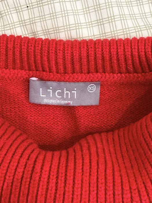 Теплый свитер lichi