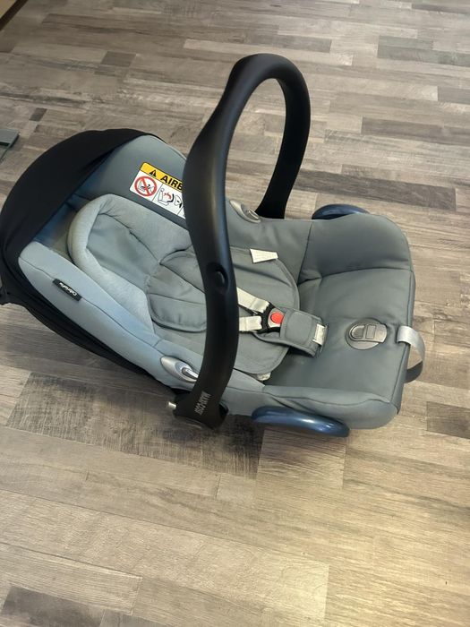 Бебешко столче / кошница за кола Maxi-Cosi CabrioFix (0-13 кг)