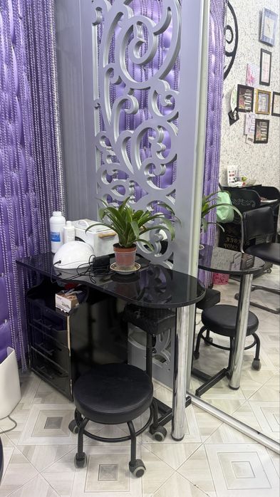 Продаю всю мебель из салона красоты
