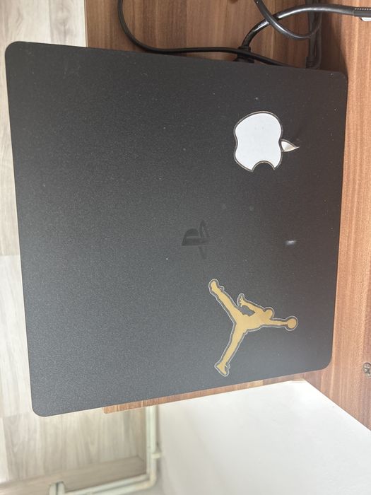 vand ps4 fara manete