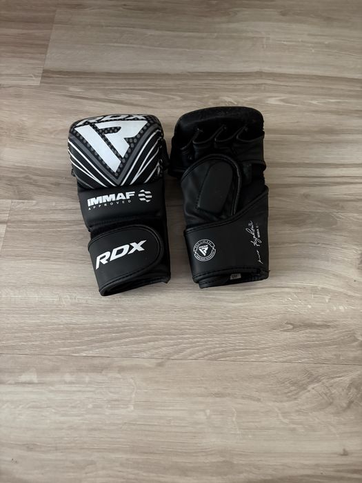 Продаю перчатки rdx immaf