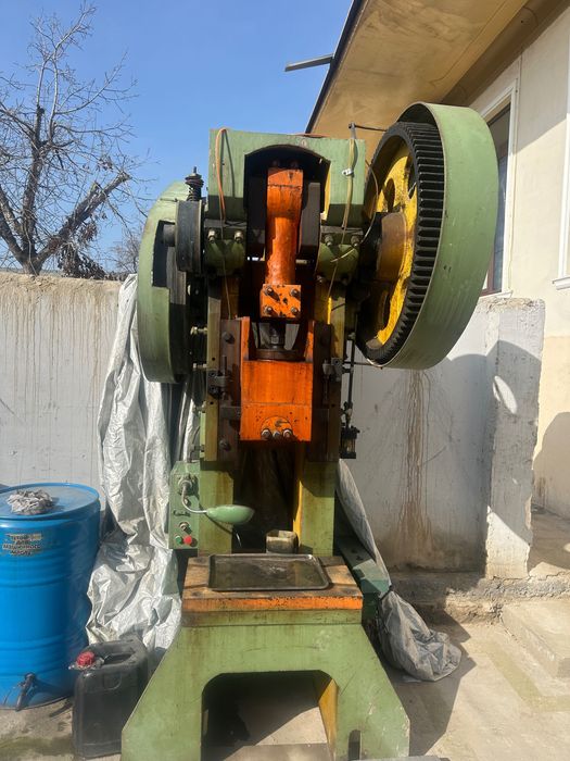 Штамповочный пресс 40 тонн