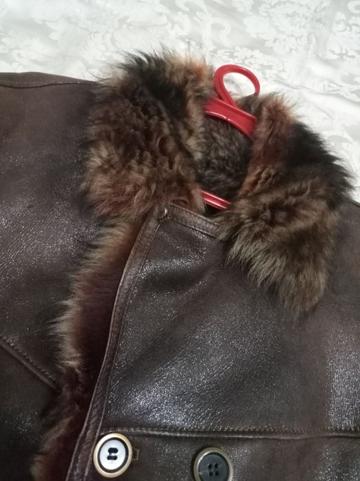 Продам дубленку мужскую хороший торг!