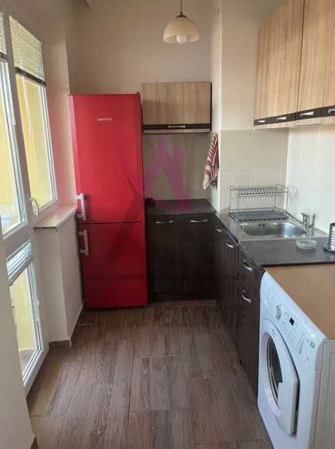 Дава се под наем Тристаен апартамент в Варна, ХЕИ - 75 кв.м за 550 € - Снимка #2