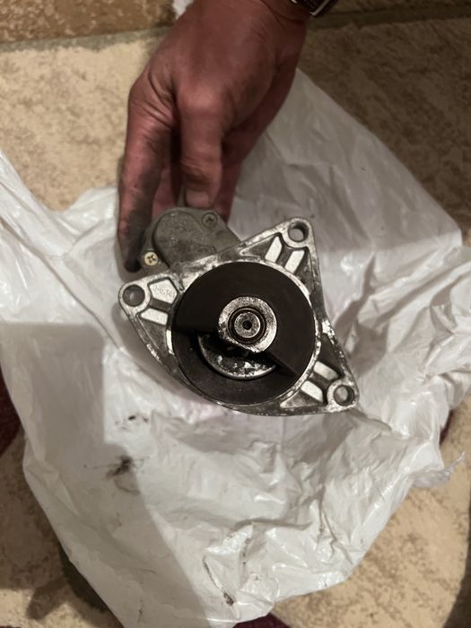 Продается стартер от гранты