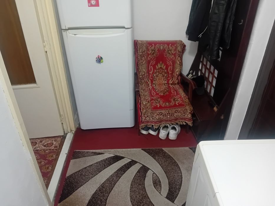 Garsoniera mare 34mp Darmanesti etaj 3 renovata centrala balcon