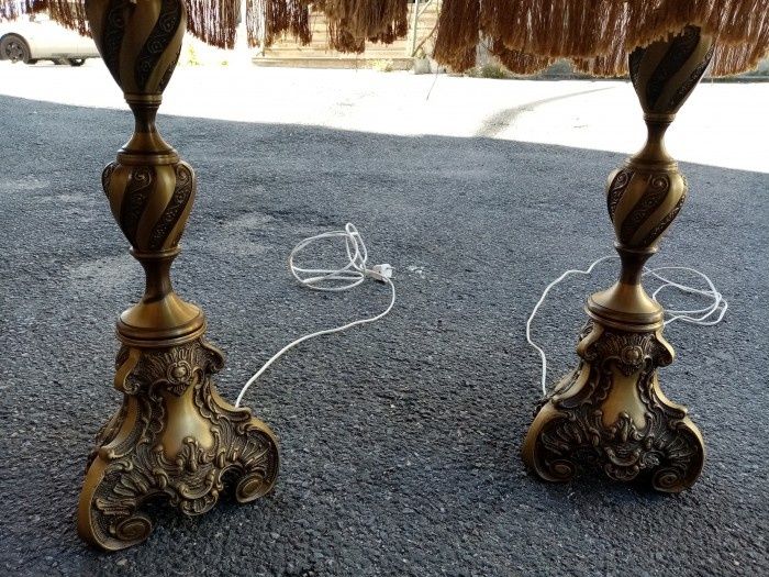 Elegant set de 2 veioze din bronz masiv în stilul Baroc și abajur din