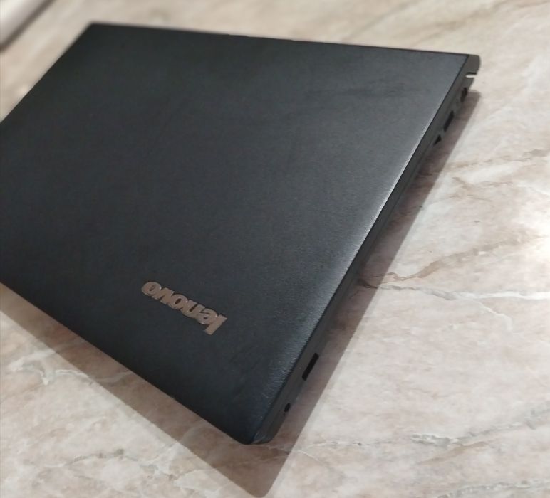 Noutbuk Lenova IdeaPad