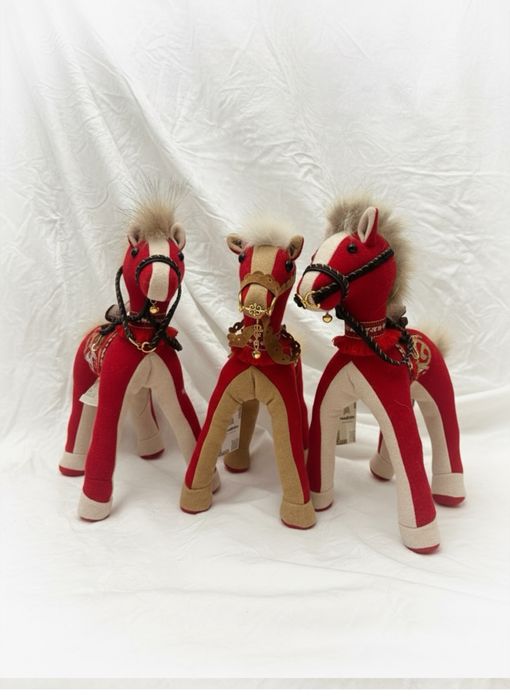 продаем игрушки сувениры ручной работы