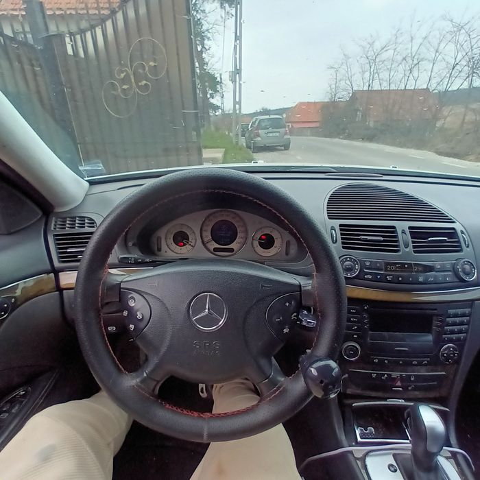 MERCEDES W211 E220 d