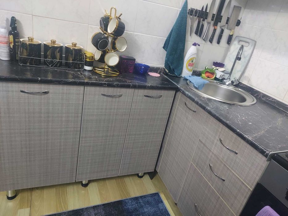 Прожам кухонный гарнитур