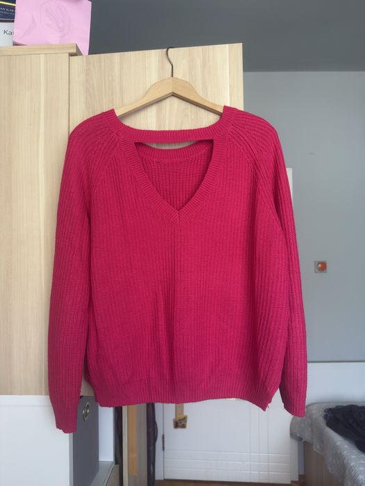 Дамски пуловери и блузи